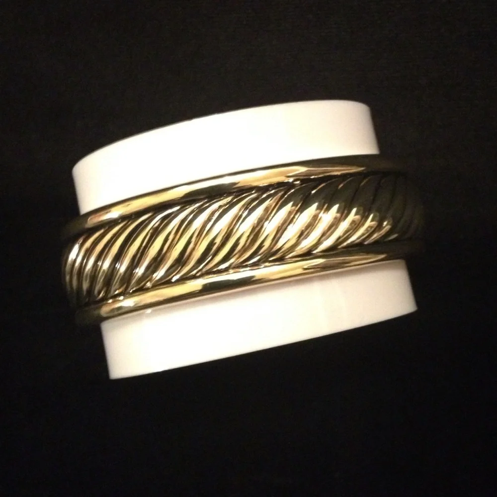 Coil Bangle - Picture 1 of 4